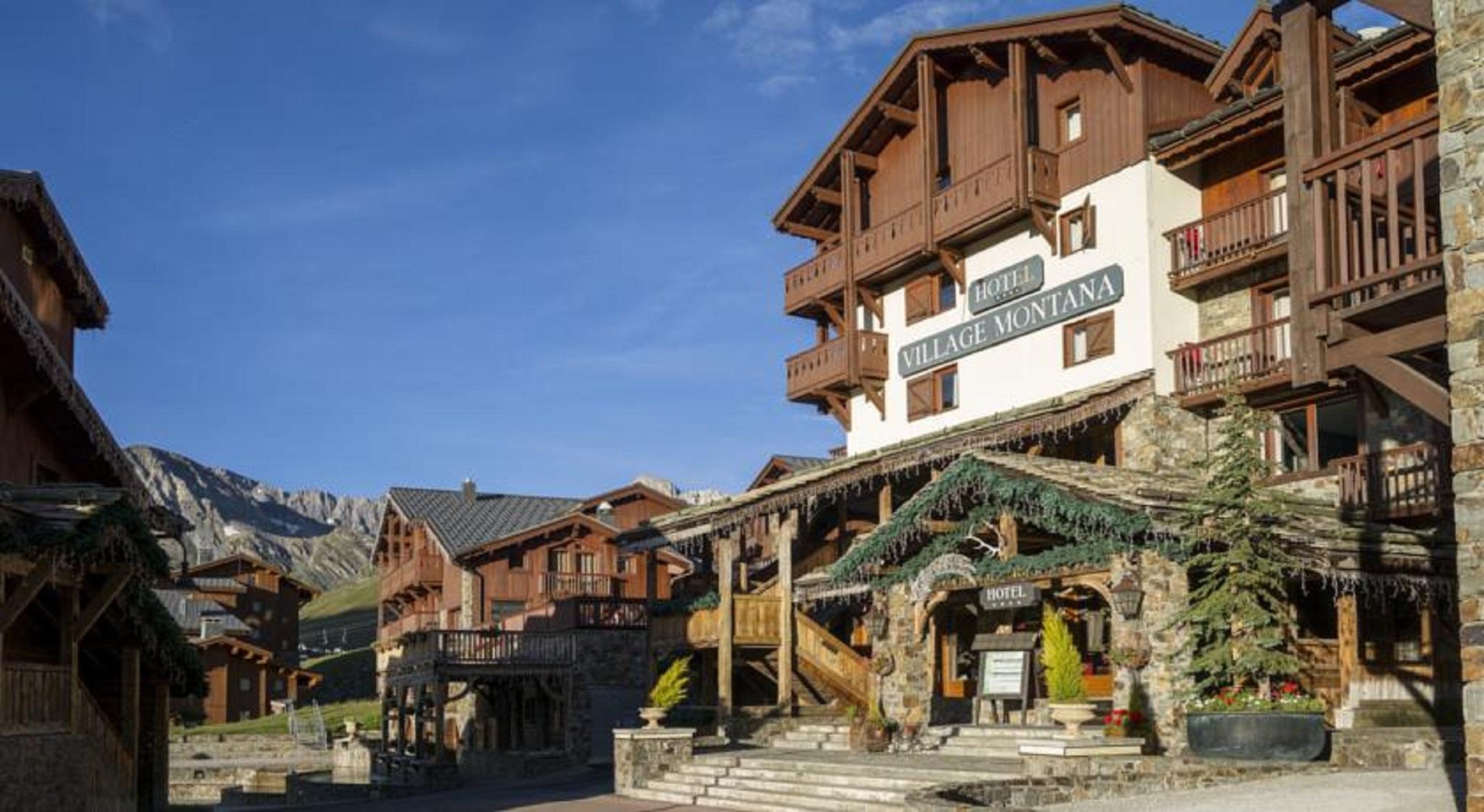 Hotel Village Montana By Les Etincelles 티뉴 외부 사진